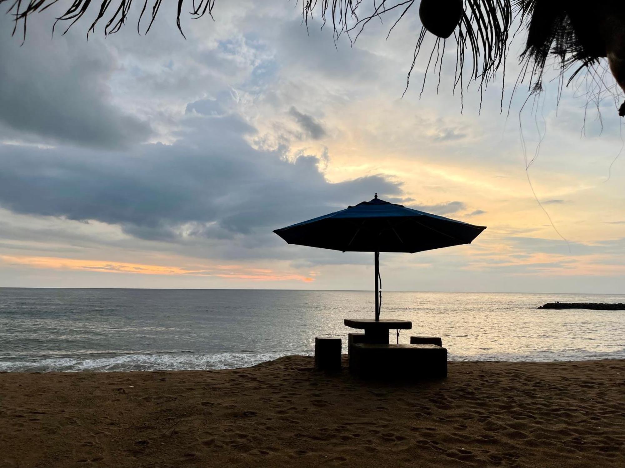 Hotel Coconut Bay 卡卢特勒 外观 照片